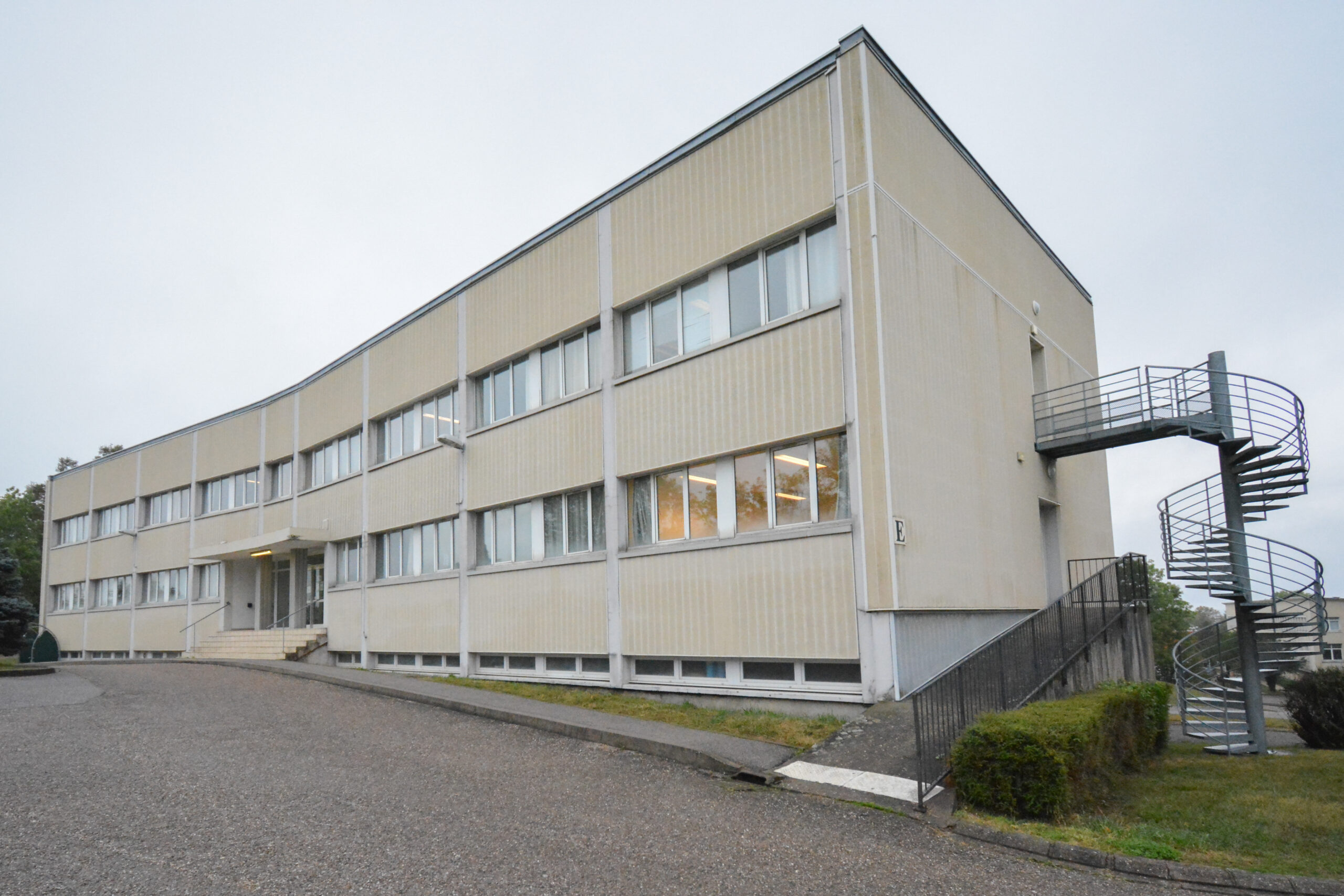 Photo du bâtiment E de l'ENSG
